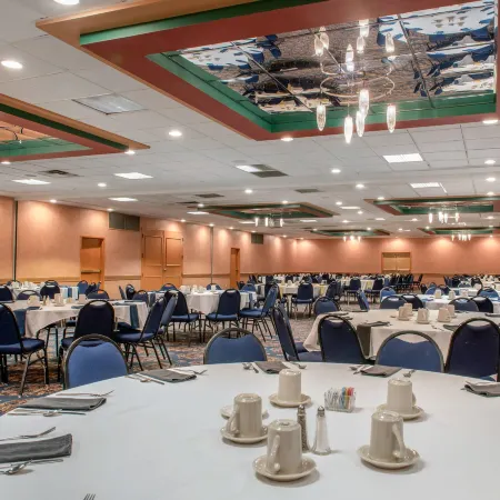 Quality Hotel Conference Center Cincinnati Blue Ash