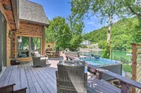 Spacious, Lakefront Home w/ Private Dock! - parking