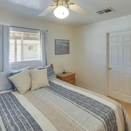 Dog-Friendly Bullhead City Home - Walk to Beach!