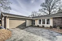 Family-Friendly Springfield Home w/ Yard! - Homestays