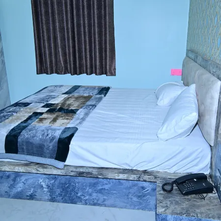 GOLDEN VENTURE HOTES PRIVATE LIMITED