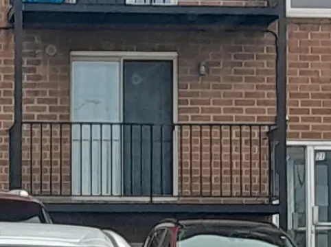 Executive 2BR Apartment | Walk to Hospitals | In-Unit Gym + Wi-Fi