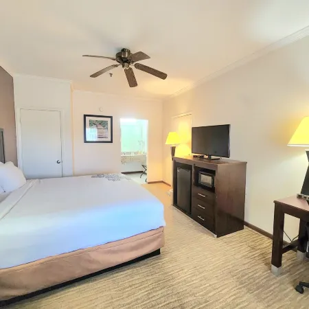 Days Inn by Wyndham Navasota