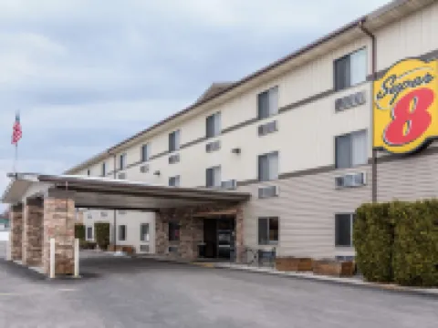Super 8 by Wyndham Kalispell Glacier National Park Hotels in Kalispell