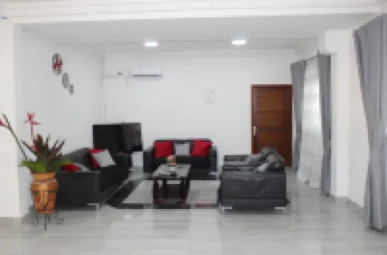 กวิมส์ สแควร์ โรงแรม