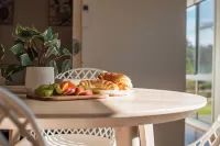 Barlings Beach Holiday Park Hotels in Broulee