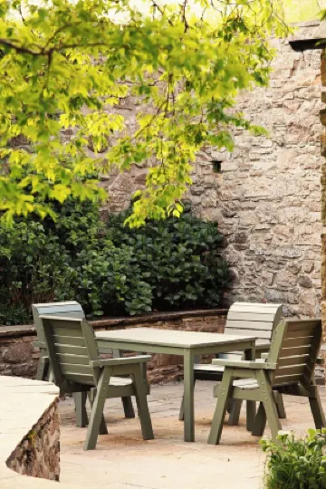 The Arns Cottage is a traditional stone built, cosy and luxurious retreat.