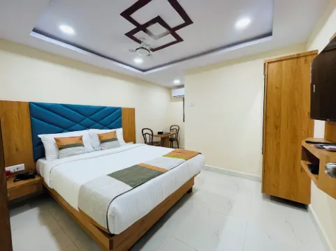 Riverside Retreat Dombivli - Swimming Pool - Couple Friendly - Comfortable Stay