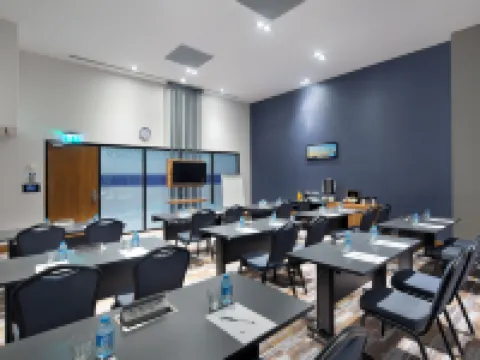 Hampton by Hilton Kocaeli Symbol Hotels in Basiskele