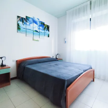 Relaxing Flat With Pool Access