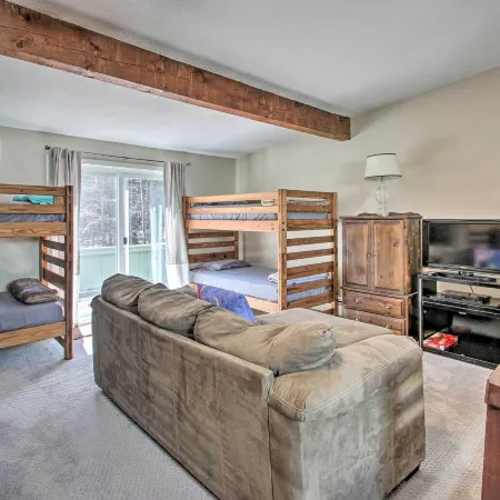 Cozy Bartlett Condo 1 Mi to Attitash Ski Resort! Hotels in Bartlett