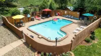 Town-N-Country Cottages - Pools