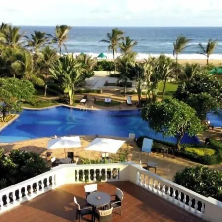 The Hans Coco Palms