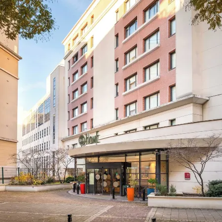 B&B HOME Rueil-Malmaison Gare