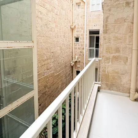 Santorini Court