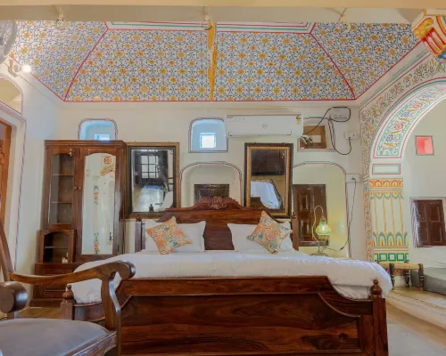 Jeevan Haveli Heritage Hotel And Museum Hotele w: Nawalgarh