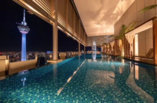 Pavilion Ceylon Hill Suites, Bukit Bintang by Perfect Host Hotels near Shinju Perals