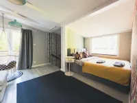 Holiday Home Right on the Lake, Sauna, Jacuzzi - parking