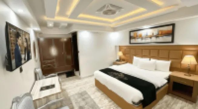 Khan Continental Hotel & Restaurant