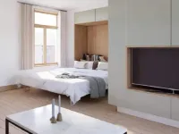 Modern Apartment in Bree With Parking - Homestays