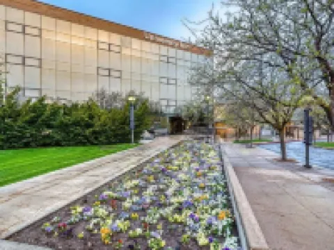 University Inn Hotels in Logan