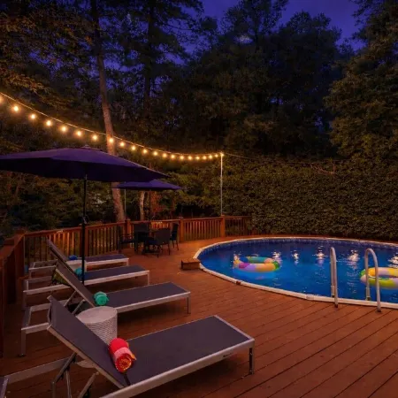4BR Pineville Retreat - Private Pool - Fire Pit - Near Carowinds & Charlotte