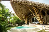 Magic Hills Bali | Magical Eco-Luxury Lodge - Balkon