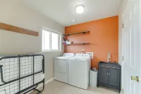 Hike, Fish & Golf! Pet-friendly Home in Choteau - Wifi