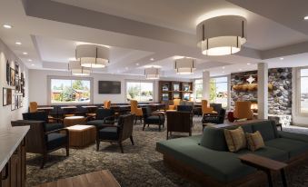 Gray Wolf Inn & Suites