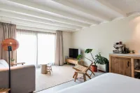 Van Heeckeren Apartments & Suites Nes