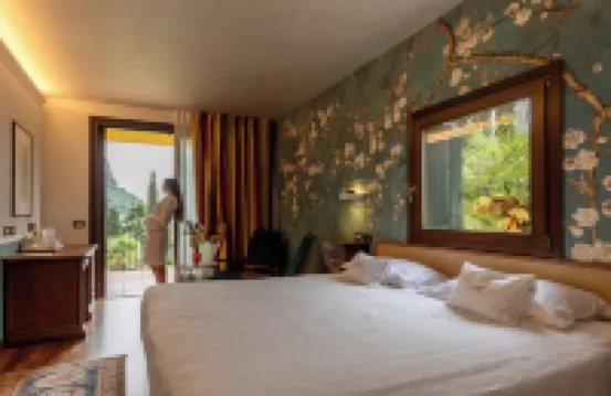 โรงแรมวิลล่า มาดรีนา เลิฟลี่แอนด์ไดนามิก