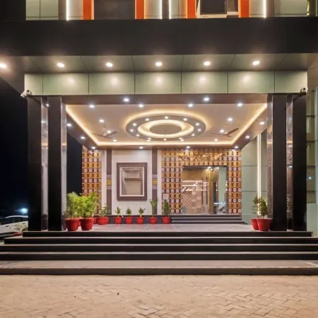 RS RESORT Отели в г. Айодхья