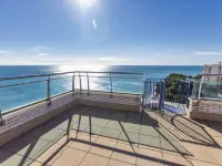 Gala I Hotels near Cala Bot