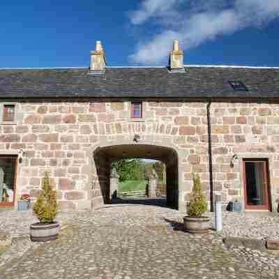 Ayrshire Cottage at The Dairy at Daviot Hotel Exterior