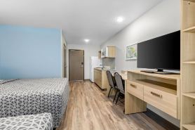 WoodSpring Suites Washington Meadowlands PA