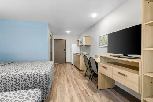 WoodSpring Suites Washington Meadowlands PA