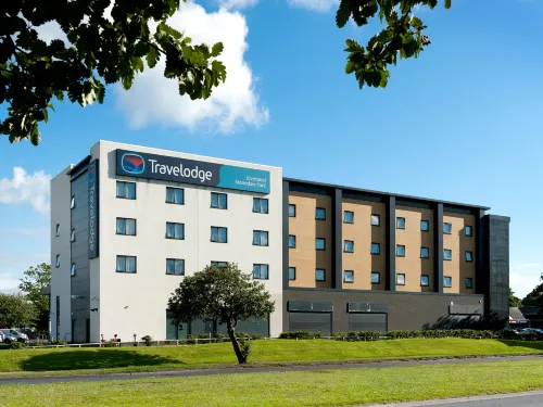 Travelodge Liverpool Stonedale Park - parking