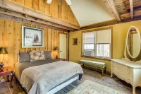 Jasper '7 Timbers' Cabin on 10 Acres w/ a Creek! - 3-Star