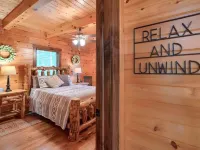 Christine's Chalet Cabin at Trickle Creek Hotels in Marion Township