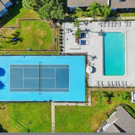 Modern 2BR 2BA w King Bed Pool Gym 10