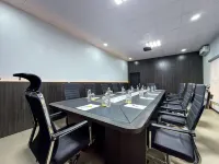 PEREGRINE HOTEL BY BOULEVARD