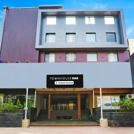 Super Townhouse Oak Hisar