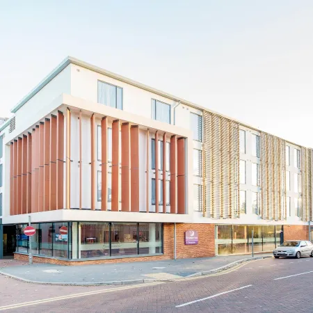 Premier Inn St Albans City Centre Hotel