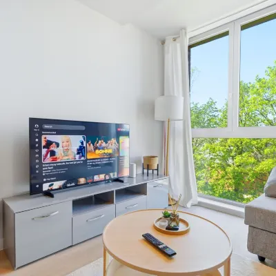 Trafford Garden Stays  with Free Car Park Hotel berhampiran Stadium Old Trafford