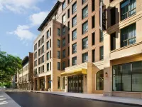 Tempo by Hilton Savannah Historic District Hotels near Warren Square