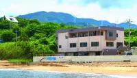 Seaside Villa Hilife - Barer