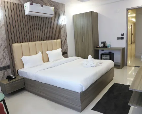 Hotel The 9s Hotels in Sirsa