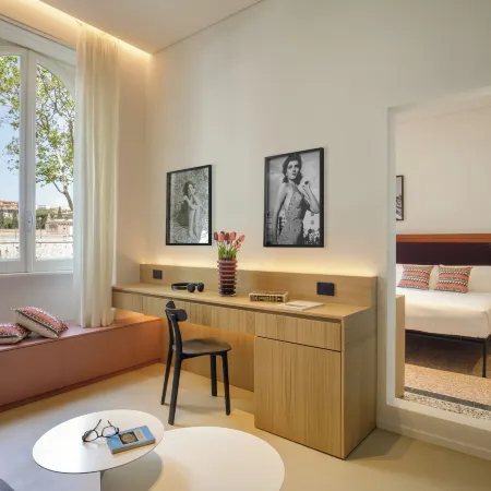 Daplace - LE SUITES DEGLI ALTOVITI Отели рядом с достопримечательностью «Мост Сант Анджело»