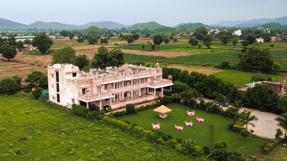 Dhawala Resort by Aamod