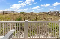 Seaside Elegance Your Coastal Getaway